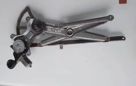 Toyota Land Cruiser (J120) Front door window regulator with motor
