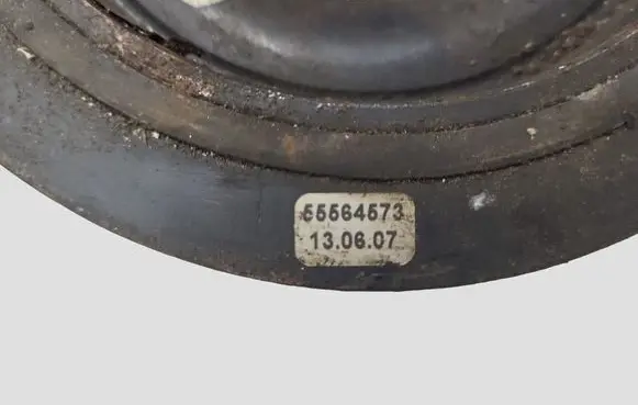 Opel Zafira B Crankshaft pulley 55564573
