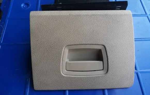 BMW 7 F01 F02 F03 F04 Glove box 9143958 15067010