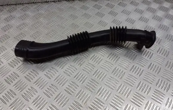 Toyota Yaris Air intake hose/pipe 17751-0J010