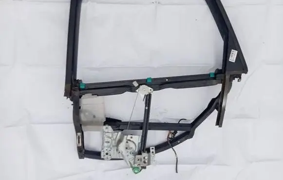 Audi A4 S4 B5 8D Rear door window/glass frame 