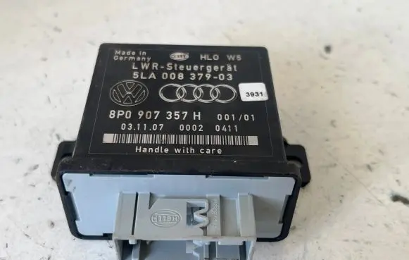 Audi A6 S6 C6 4F Light module LCM 8P0907357H 00020411 5LA00837903