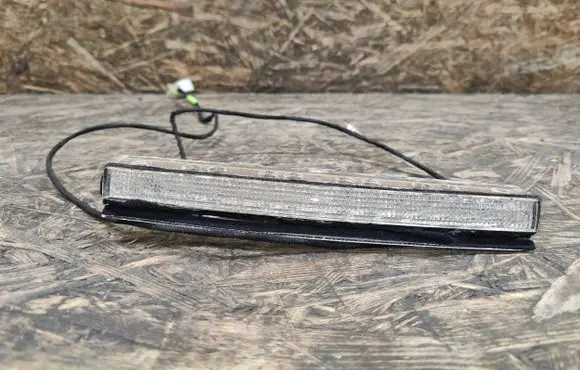 Maserati Quattroporte Third/center stoplight 477001 477021