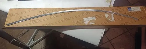 Mercedes-Benz R W251 Rear side glass trim A2516905780