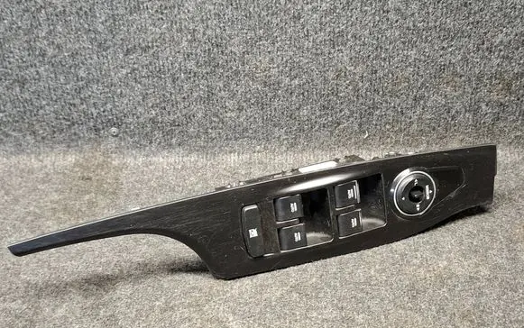 Hyundai i40 Electric window control switch 935703Z300 93570-3Z300