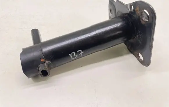 Audi A4 S4 B7 8E 8H Front bumper mounting bracket 8E0807133C
