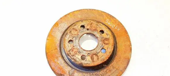 Toyota Avensis T270 Rear brake disc neventiliuojamas
