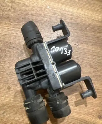 BMW 5 E60 E61 Coolant heater control valve 6931708