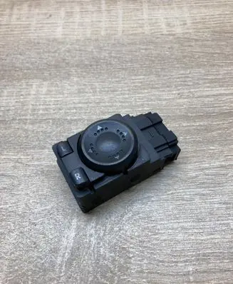 Volkswagen PASSAT B3 Wing mirror switch 3B1959565B
