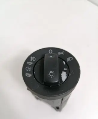Volkswagen Eos Light switch 8E0941531C