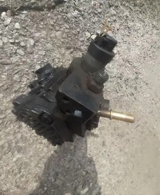 Renault Laguna III Fuel injection high pressure pump 8200727635