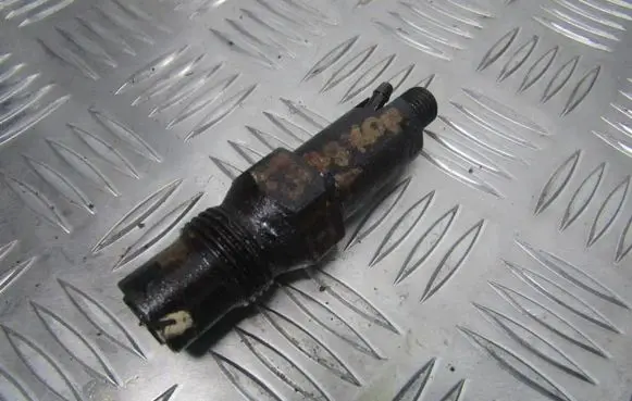 Ford Escort Fuel injector LCR6734801