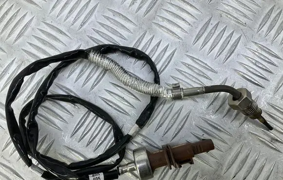 Audi A4 S4 B9 Exhaust gas temperature sensor 04L919529E