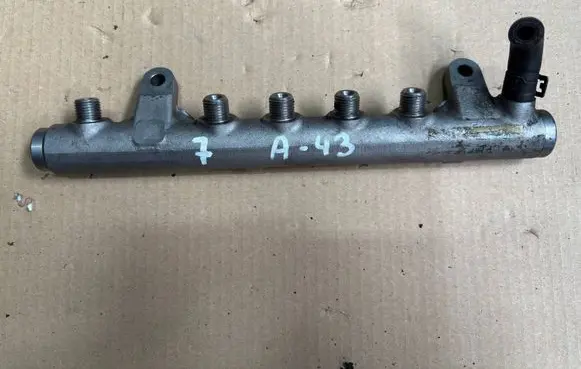 Fuel main line pipe