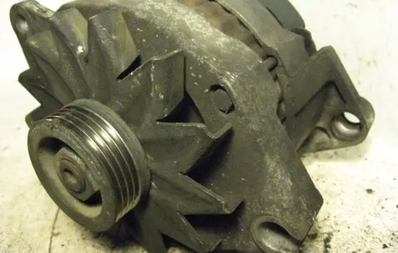 Peugeot 405 Generator/alternator A13N9557052K 18I20I
