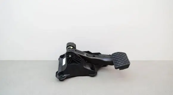 Skoda Fabia Mk4 (6VA) Brake pedal 2Q1723058F