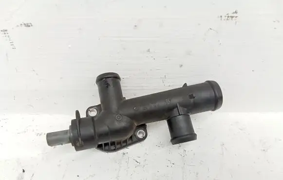 Volkswagen Crafter Engine coolant pipe/hose 03L121131P