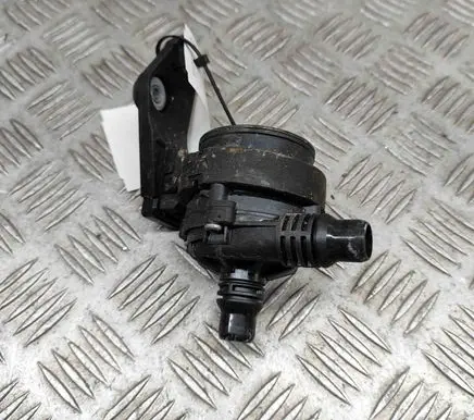 BMW X3 G01 Electric auxiliary coolant/water pump 8474820