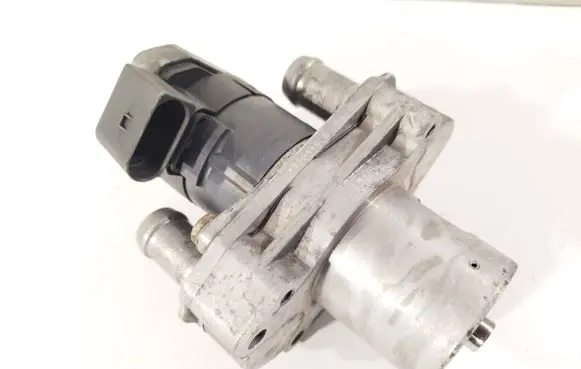 Mercedes-Benz Vito Viano W639 EGR valve A6421401760