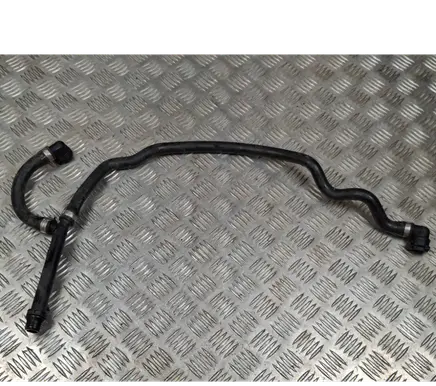 Engine coolant pipe/hose