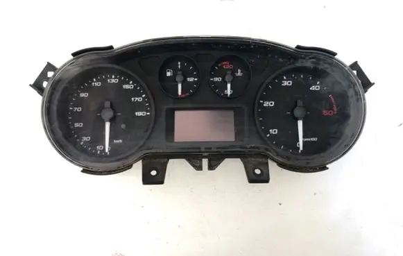 Speedometer (instrument cluster)