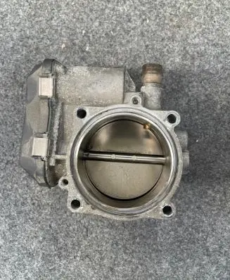 BMW 5 F10 F11 Throttle valve 7597871 3336504881 A2C83004100