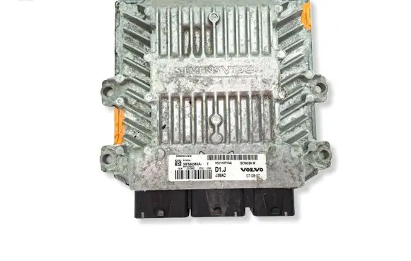 Volvo V50 Engine control unit/module 31211071AA 5WS40562AT 5WS40562A