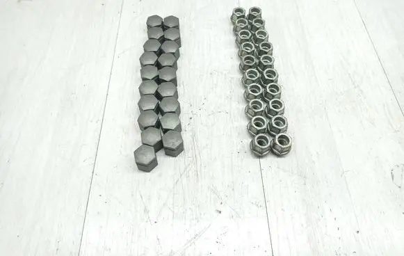 Opel Astra J Nuts/bolts 