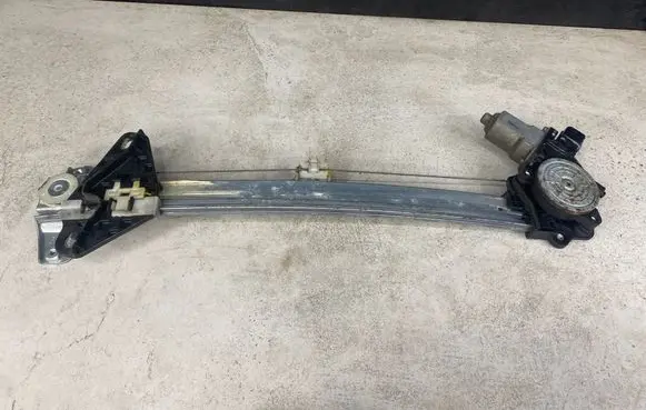Honda Civic Rear window lifting mechanism without motor 709272