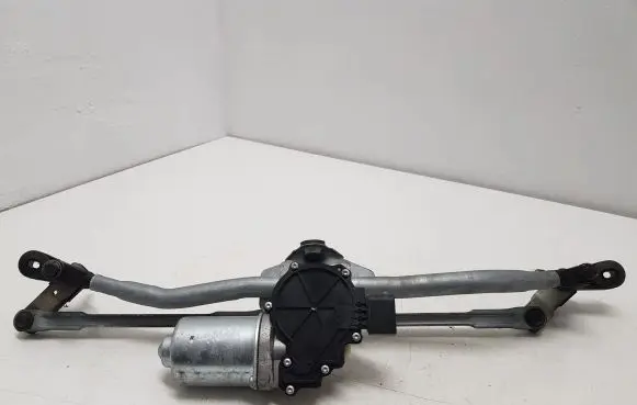 Skoda Fabia Mk2 (5J) Front wiper linkage and motor 5J1955113B