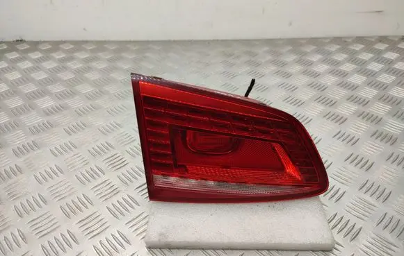 Volkswagen PASSAT B7 Tailgate rear/tail lights 3AF945307E