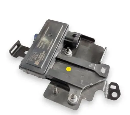 Peugeot 308 Battery relay fuse 9839732080