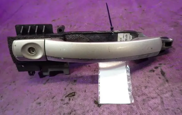 Ford Mondeo Mk III Front door exterior handle