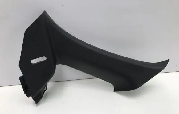 (D)pillar trim (top)