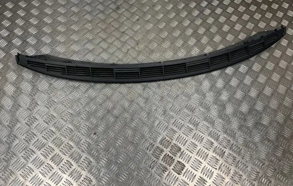 BMW 3 E90 E91 Parcel shelf grill 7058347