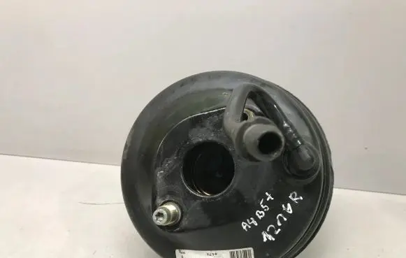 Audi A4 S4 B5 8D Brake booster 4B3612105A
