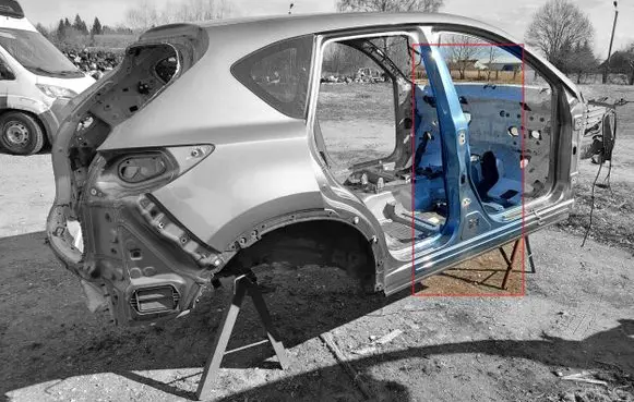 Mazda CX-5 Pillar (middle) 