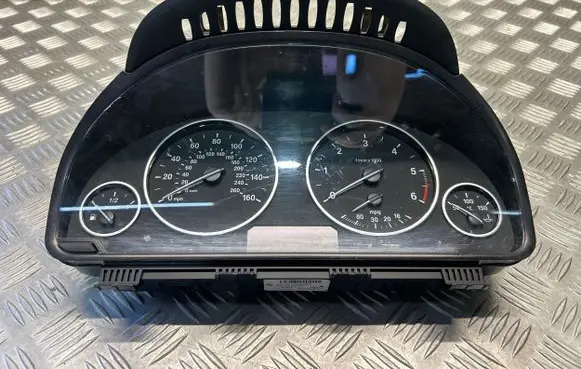 BMW X3 F25 Speedometer (instrument cluster) 9265327