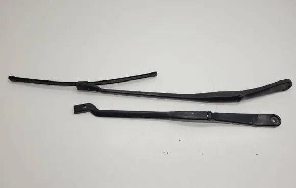 BMW 7 G11 G12 Front wiper blade arm 152723AUTOFROST