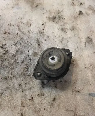 Mercedes-Benz ML W164 Engine mount bracket A2512403417