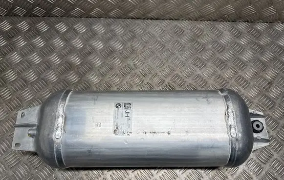 BMW X7 G07 Air suspension tank/reservoir 6878492
