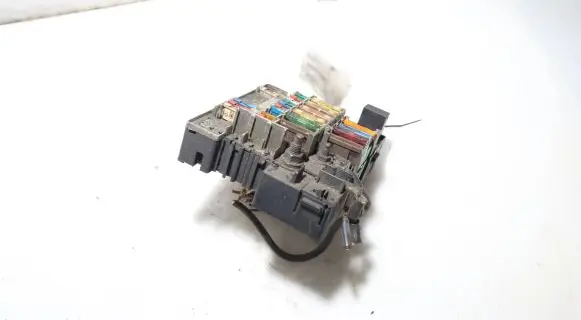 Peugeot 607 Fuse box set 0986AH0304