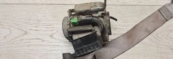 Mercedes-Benz E W211 Front seatbelt 561014601