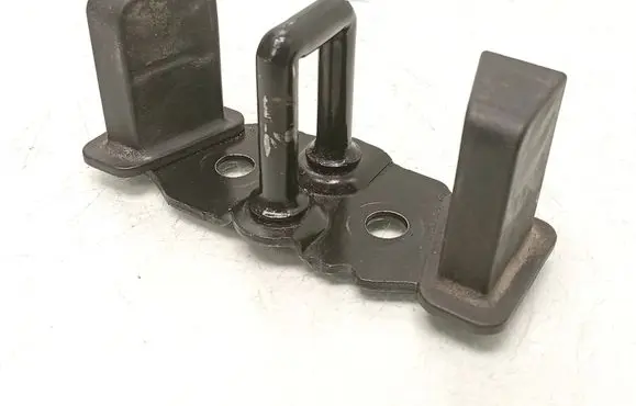 Ford Mustang Mach-E Loading door lock loop/hook striker HGRYA