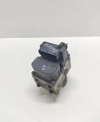 Audi A4 S4 B5 8D ABS Pump 01310 862071