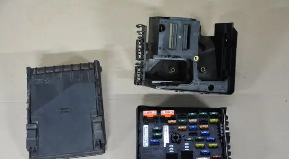 Volkswagen Sharan Fuse module 3C0937125 1K0907361