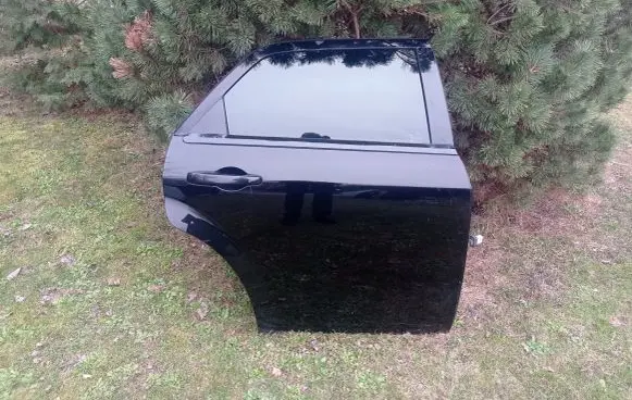 Chrysler 300 - 300C Rear door