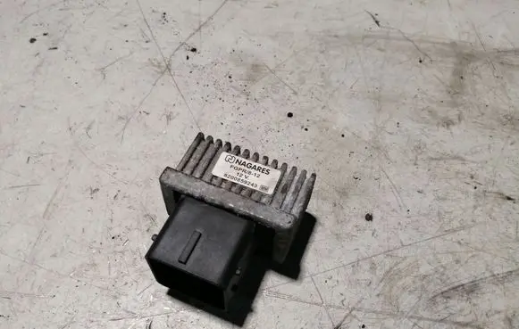 Renault Laguna II Glow plug pre-heat relay 8200859243