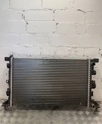 Renault Laguna III Coolant radiator 2140000C2R