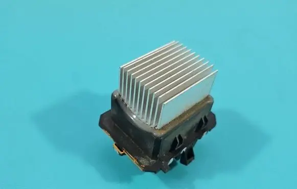 Dacia Duster III Heater blower motor/fan resistor T1033613F IMPRK1571404